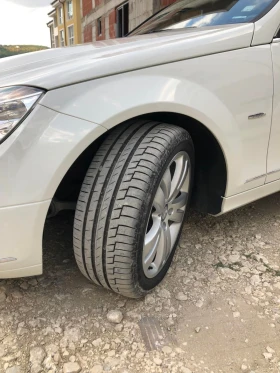 Mercedes-Benz C 200, снимка 10