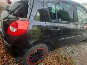 Renault Clio R  2009 - 2000 € / 3911.66 лв. - 47940914 3