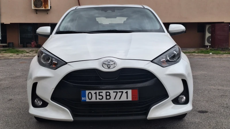 Toyota Yaris 1.0 i, снимка 1 - Автомобили и джипове - 47636968