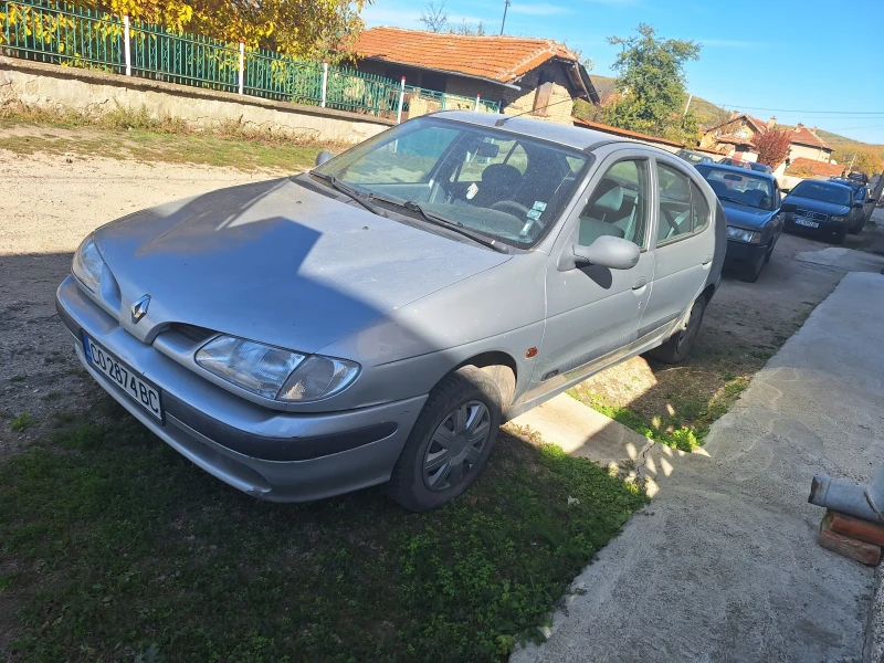 Renault Megane, снимка 3 - Автомобили и джипове - 47735127