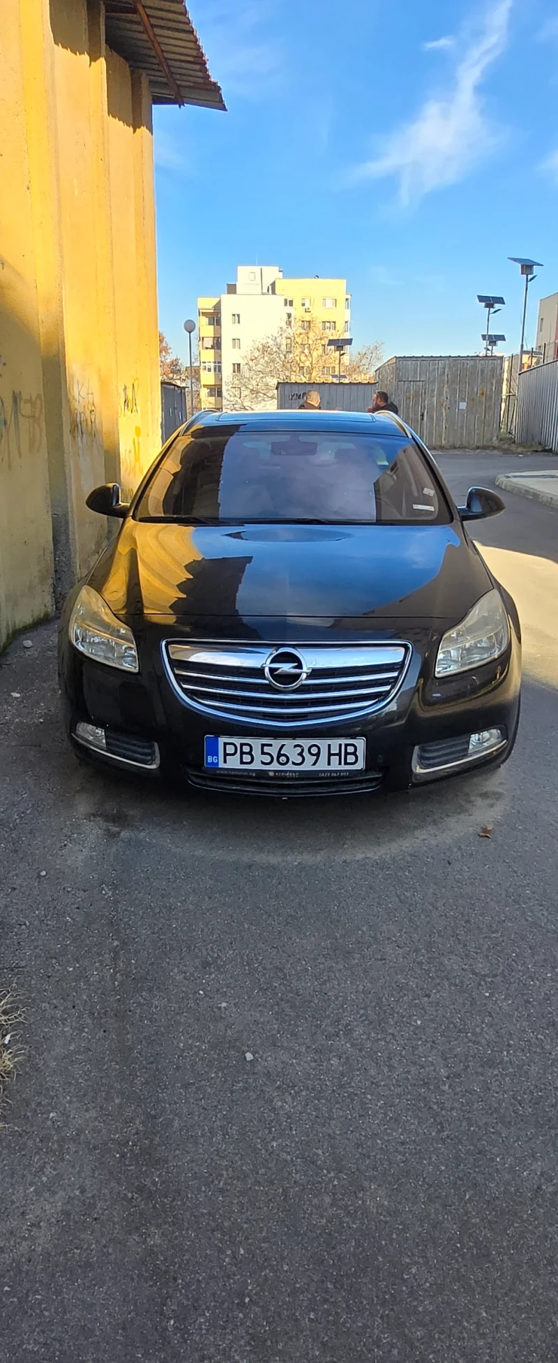 Opel Insignia, снимка 1 - Автомобили и джипове - 48640717