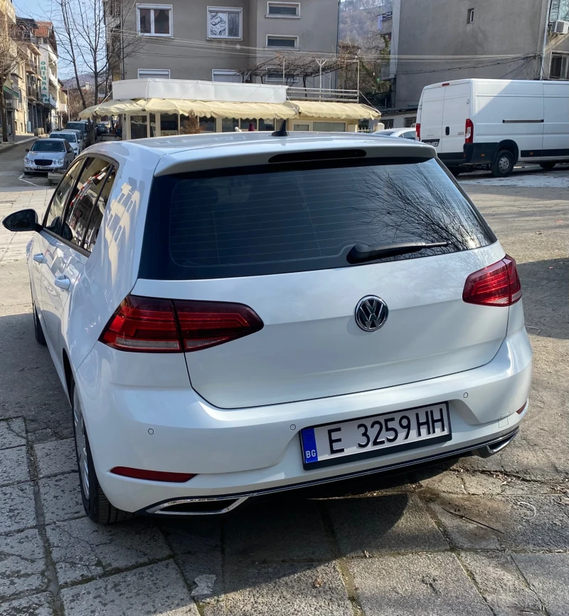 VW Golf VW Golf FACELIFT!1.6TDI DSG* DISTRONIK* , снимка 8 - Автомобили и джипове - 49058236