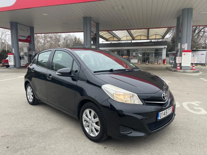 Toyota Yaris, снимка 3 - Автомобили и джипове - 49323527