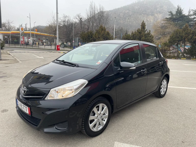 Toyota Yaris, снимка 2 - Автомобили и джипове - 49323527