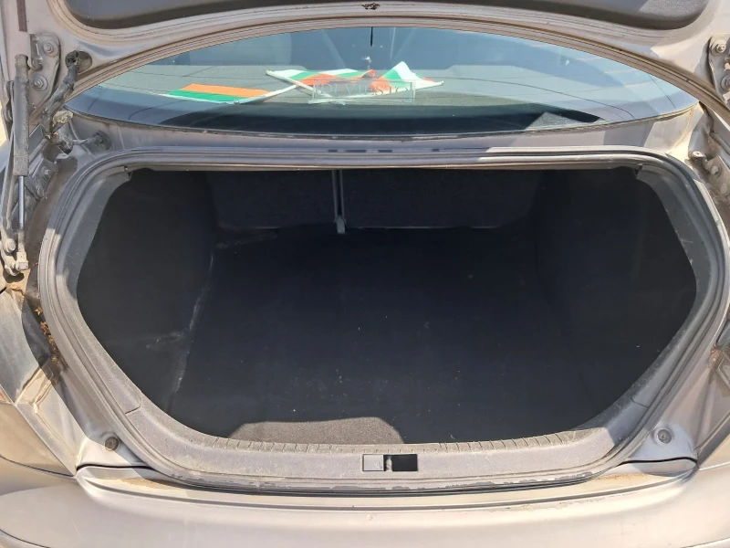 Seat Cordoba, снимка 8 - Автомобили и джипове - 52108898