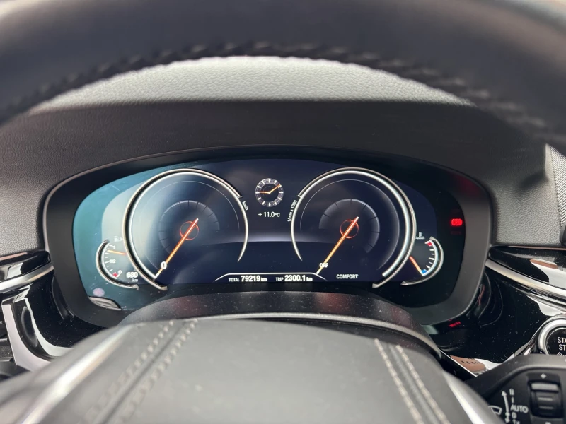 BMW 530 i xDrive, снимка 12 - Автомобили и джипове - 52480322