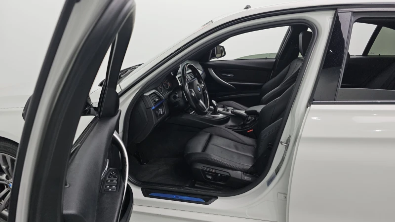 BMW 520 M-Performance EDITION autogeorge.com, снимка 9 - Автомобили и джипове - 52834474