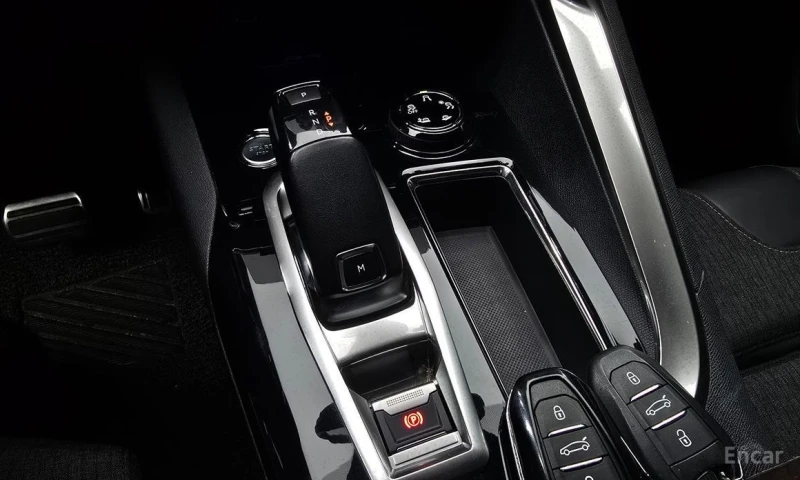 Peugeot 3008, снимка 9 - Автомобили и джипове - 52907840