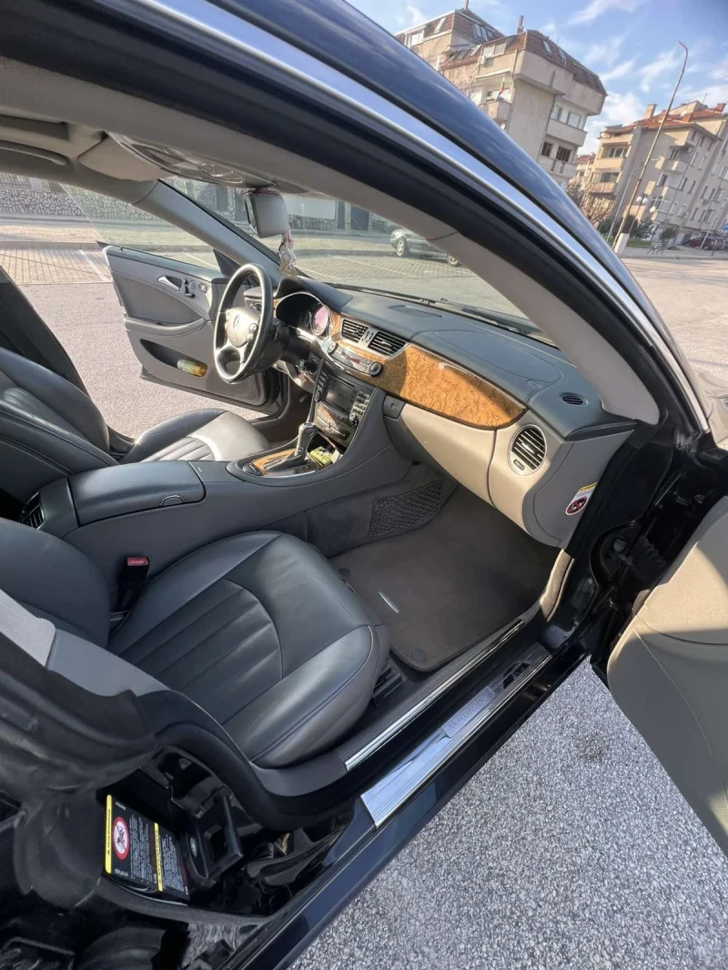 Mercedes-Benz CLS 320, снимка 11 - Автомобили и джипове - 53096055