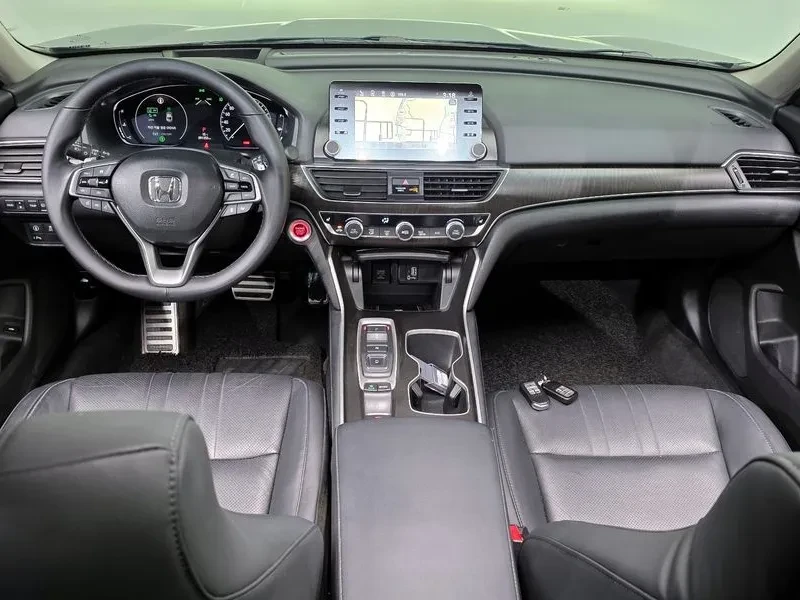 Honda Accord 2.0 Turbo Sports, снимка 7 - Автомобили и джипове - 55921972