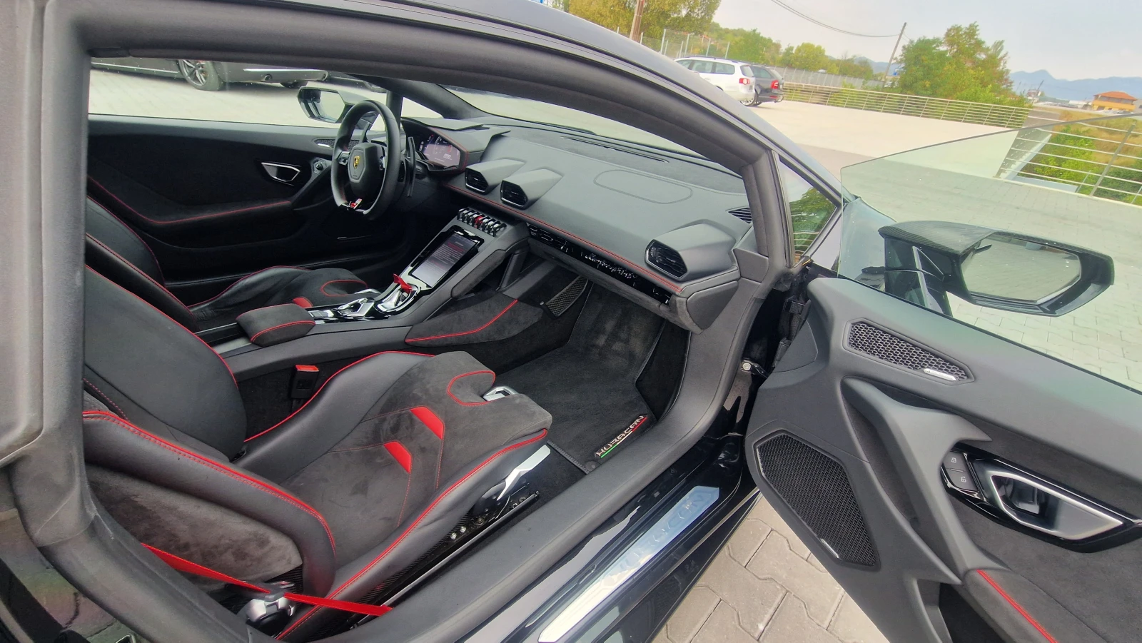 Lamborghini Huracan EVO БАРТЕР ЛИЗИГ | Mobile.bg — изображение 11