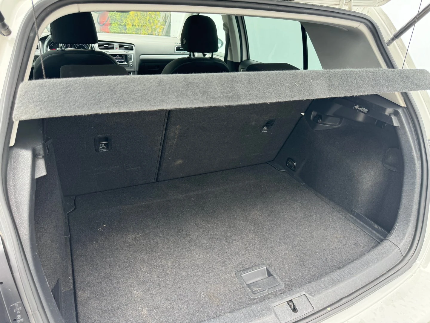 VW Golf Silver Edition 1.6TDI BMT | Mobile.bg — изображение 12