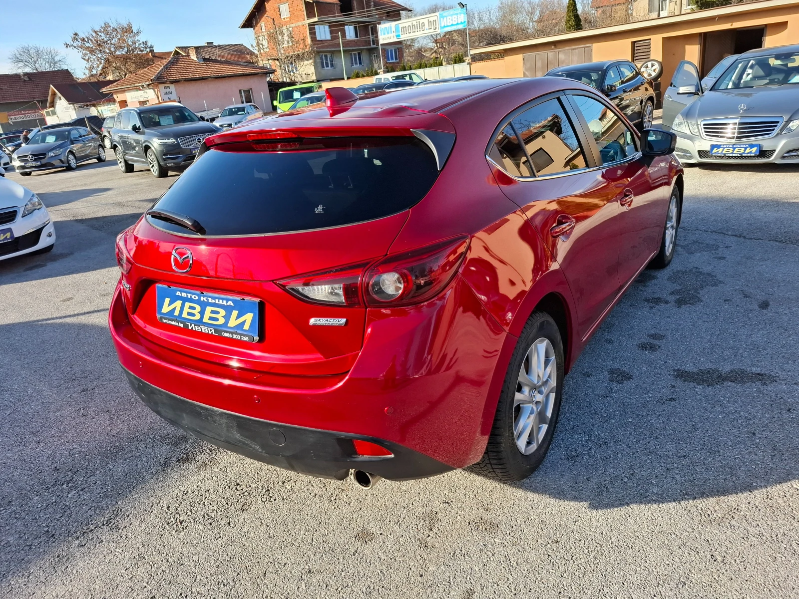 Mazda 3 1.5i SKYACTIV  - изображение 4