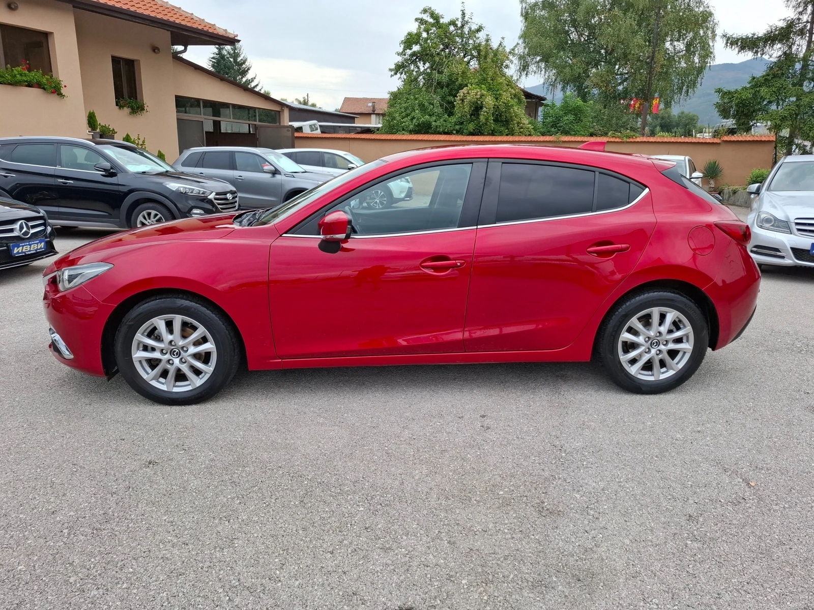 Mazda 3 1.5i SKYACTIV  - изображение 5