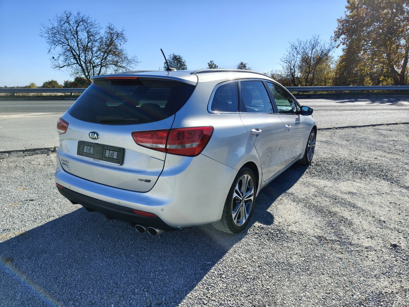 Kia Ceed 1.6 CRDI GT LINE EURO 6b FULL - изображение 3