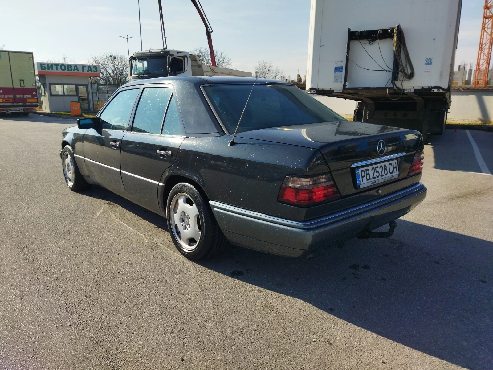 Mercedes-Benz E 300 D - изображение 5