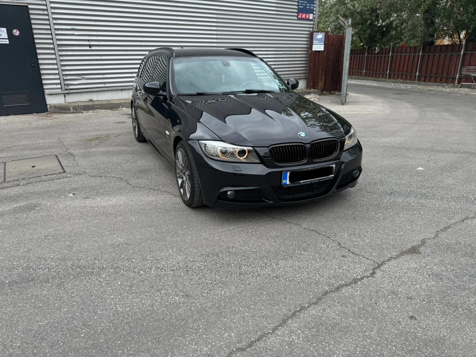 BMW 330 xDrive Limited Edition / M Pack / - изображение 2