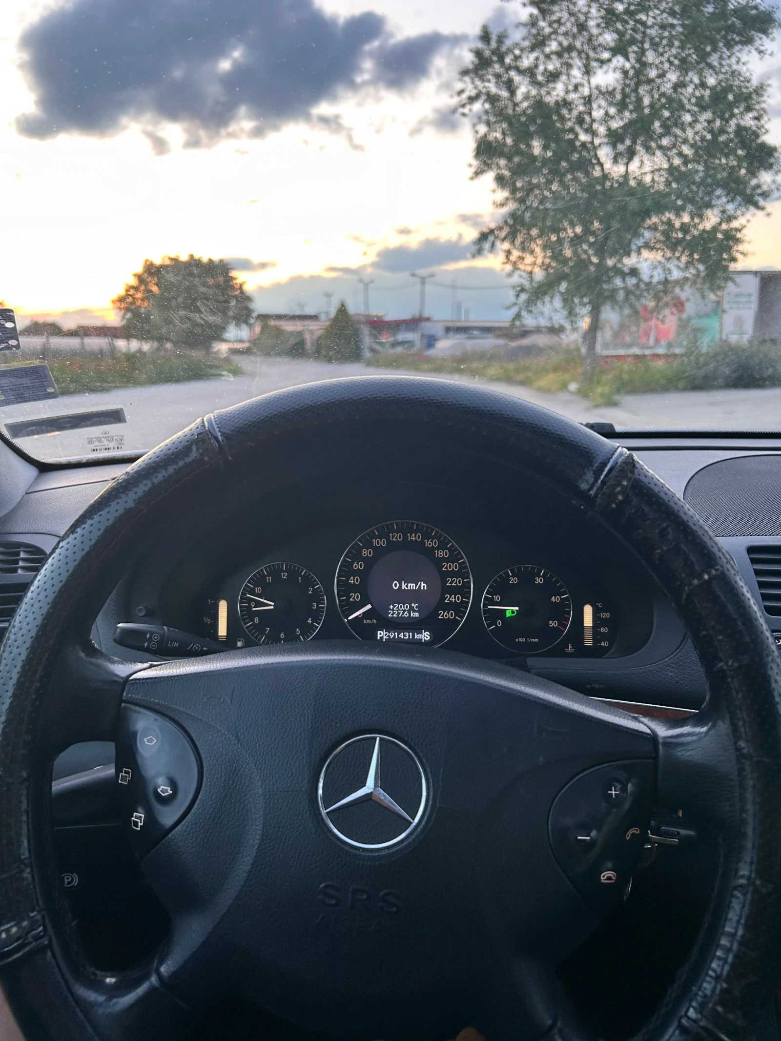 Mercedes-Benz E 280  - изображение 9