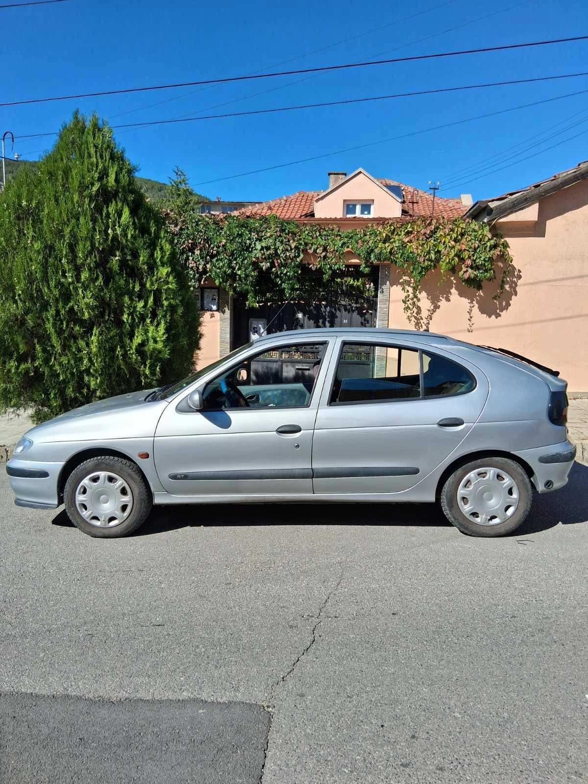 Renault Megane газ и бензин | Mobile.bg — изображение 2