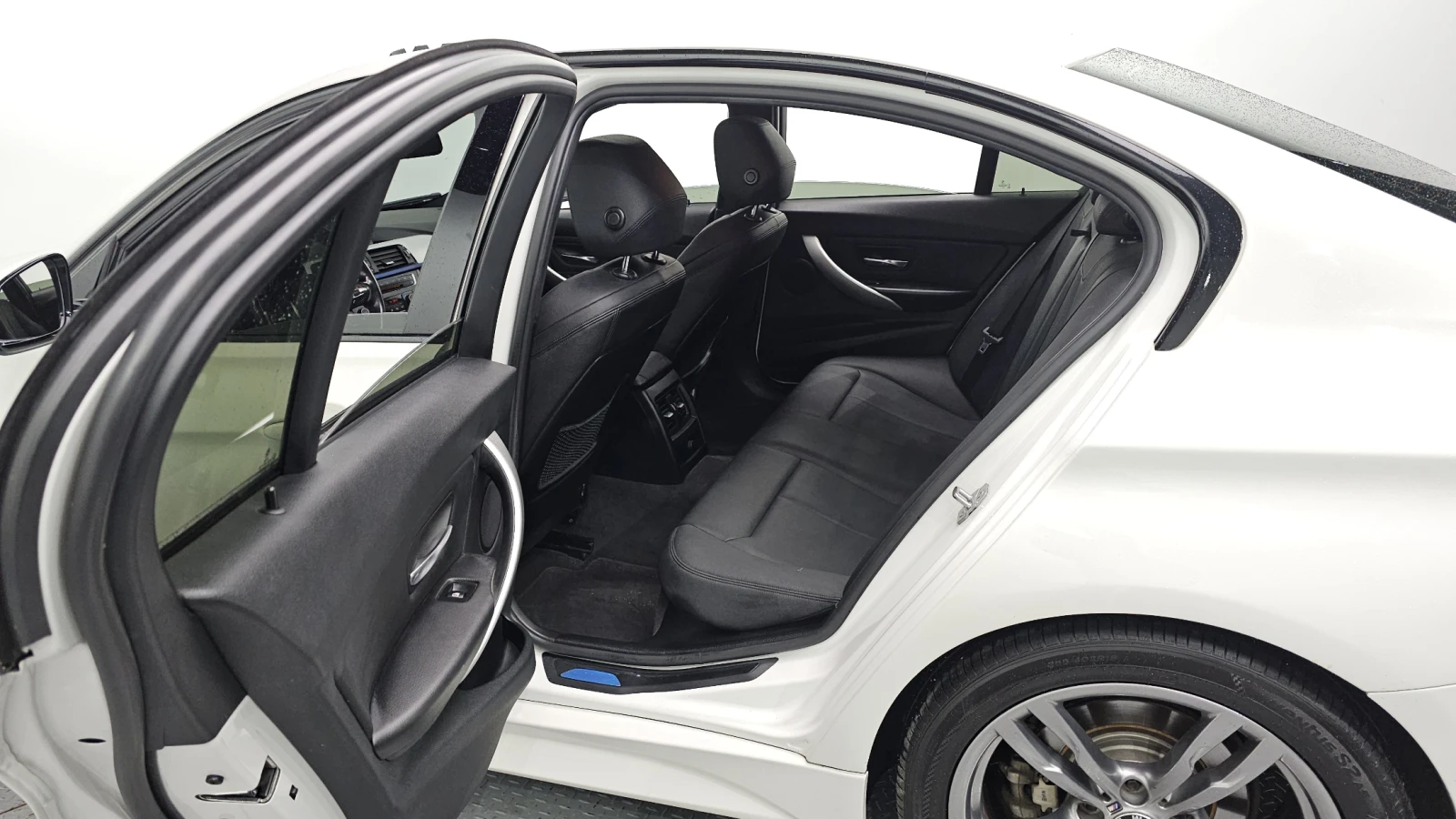 BMW 520 M-Performance EDITION autogeorge.com | Mobile.bg � ����������� 11