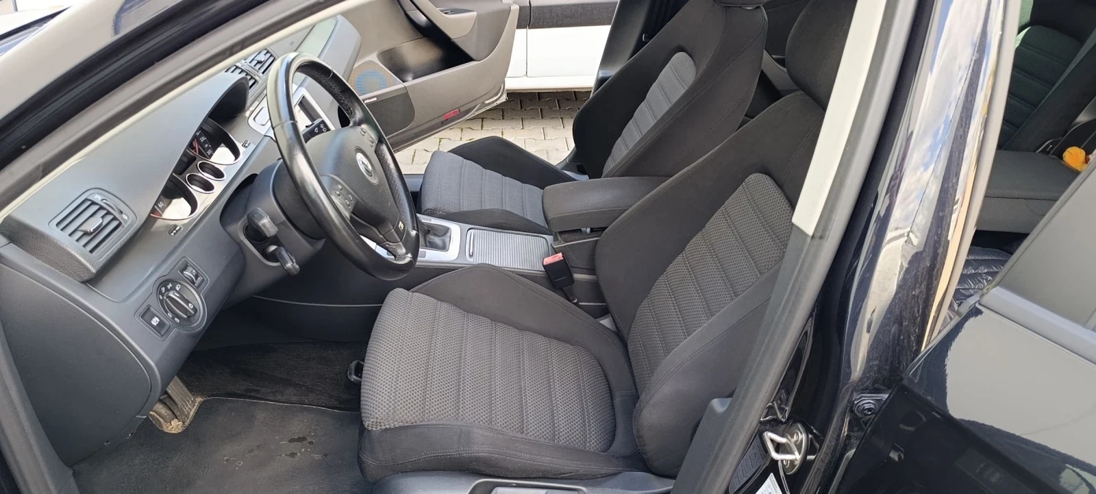 VW Passat, снимка 10 - Автомобили и джипове - 53655182
