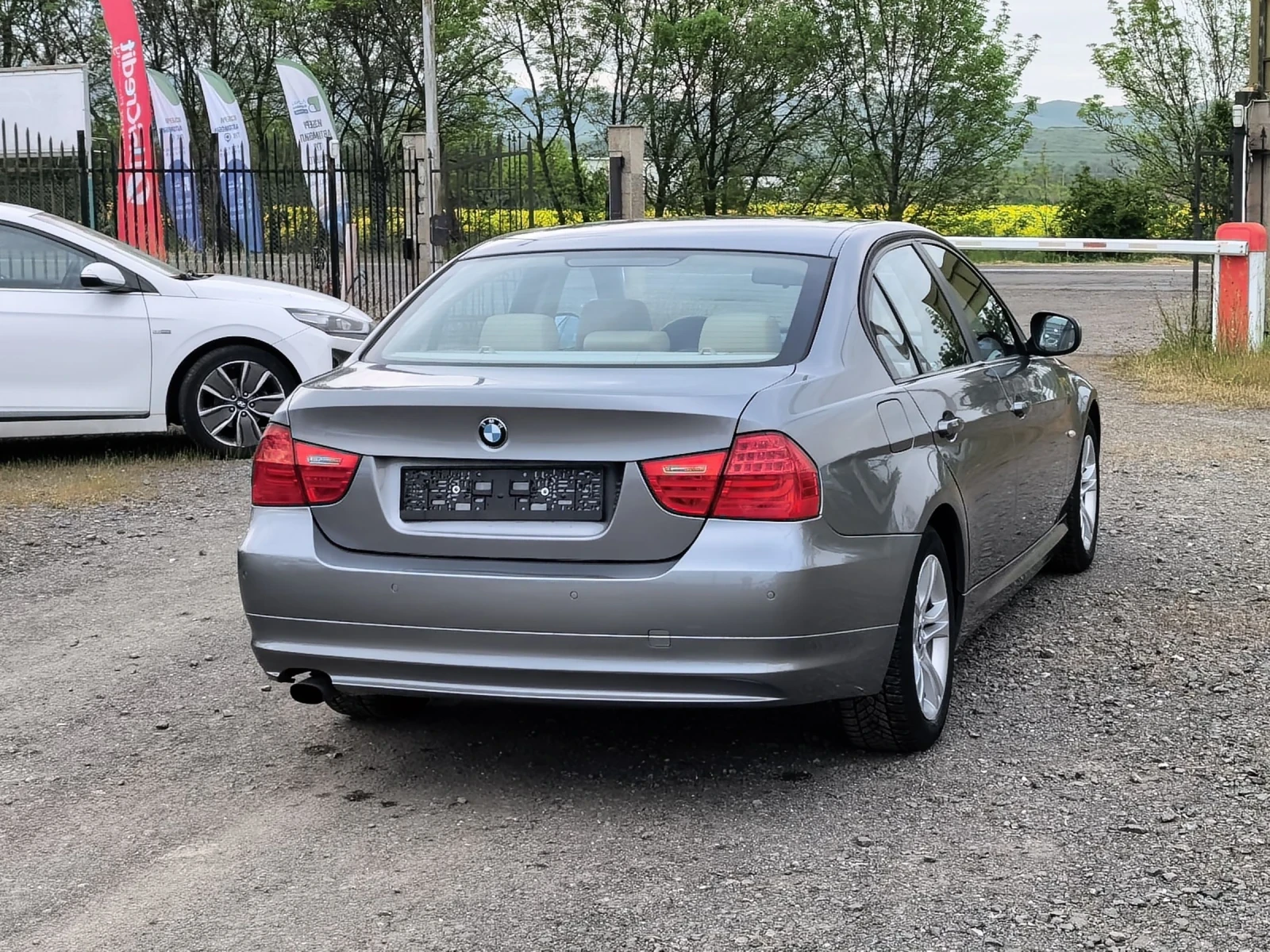 BMW 318 2, 0i, снимка 4 - Автомобили и джипове - 54488271