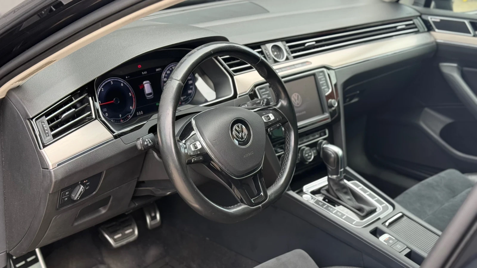 VW Passat DIGITAL 360 CAM DINAYDIO MATRIX 4-MOTION, снимка 7 - Автомобили и джипове - 54563514