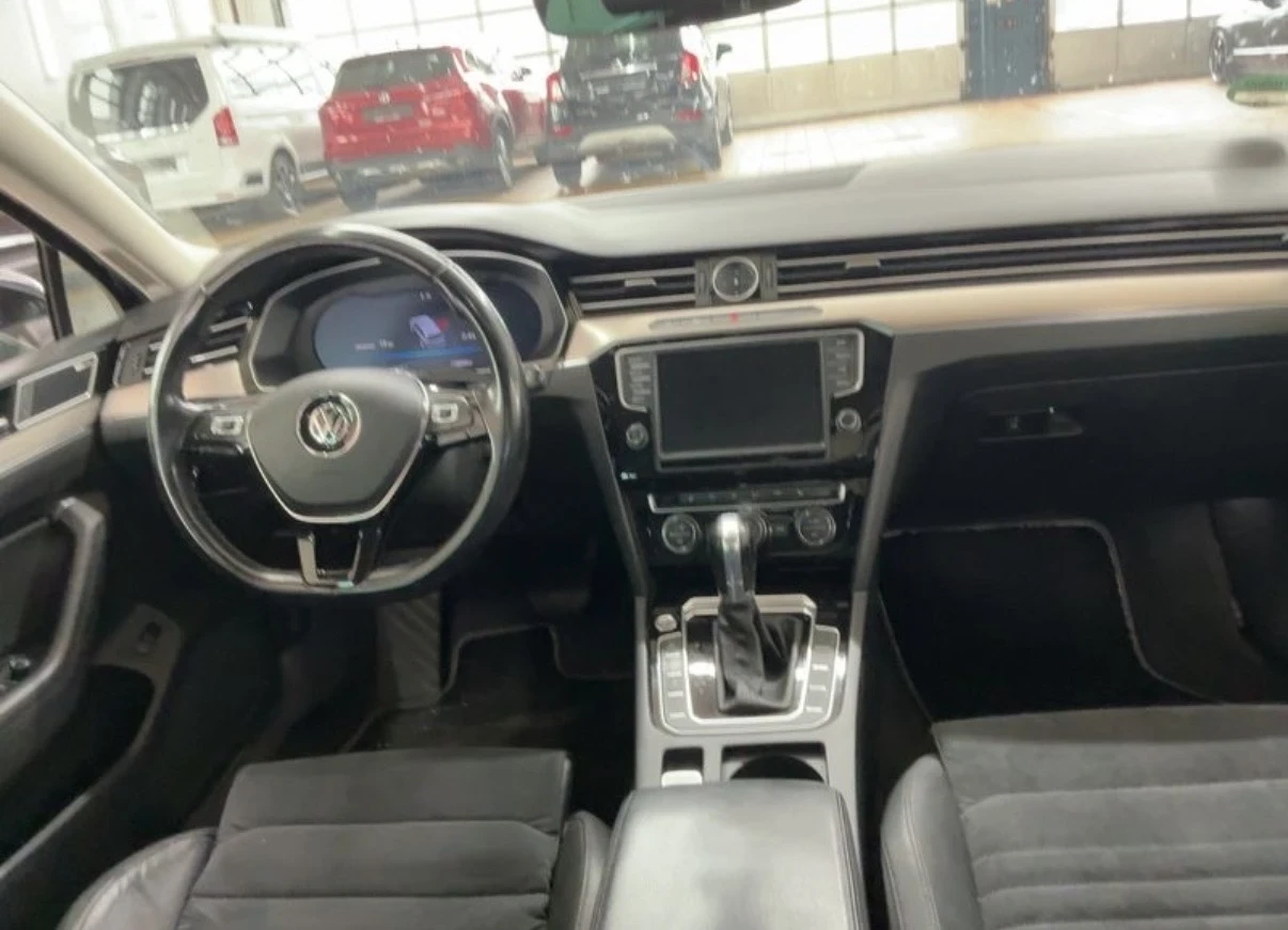 VW Passat DIGITAL 360 CAM DINAYDIO MATRIX 4-MOT ОЧАКВАН ВНОС, снимка 8 - Автомобили и джипове - 54563514