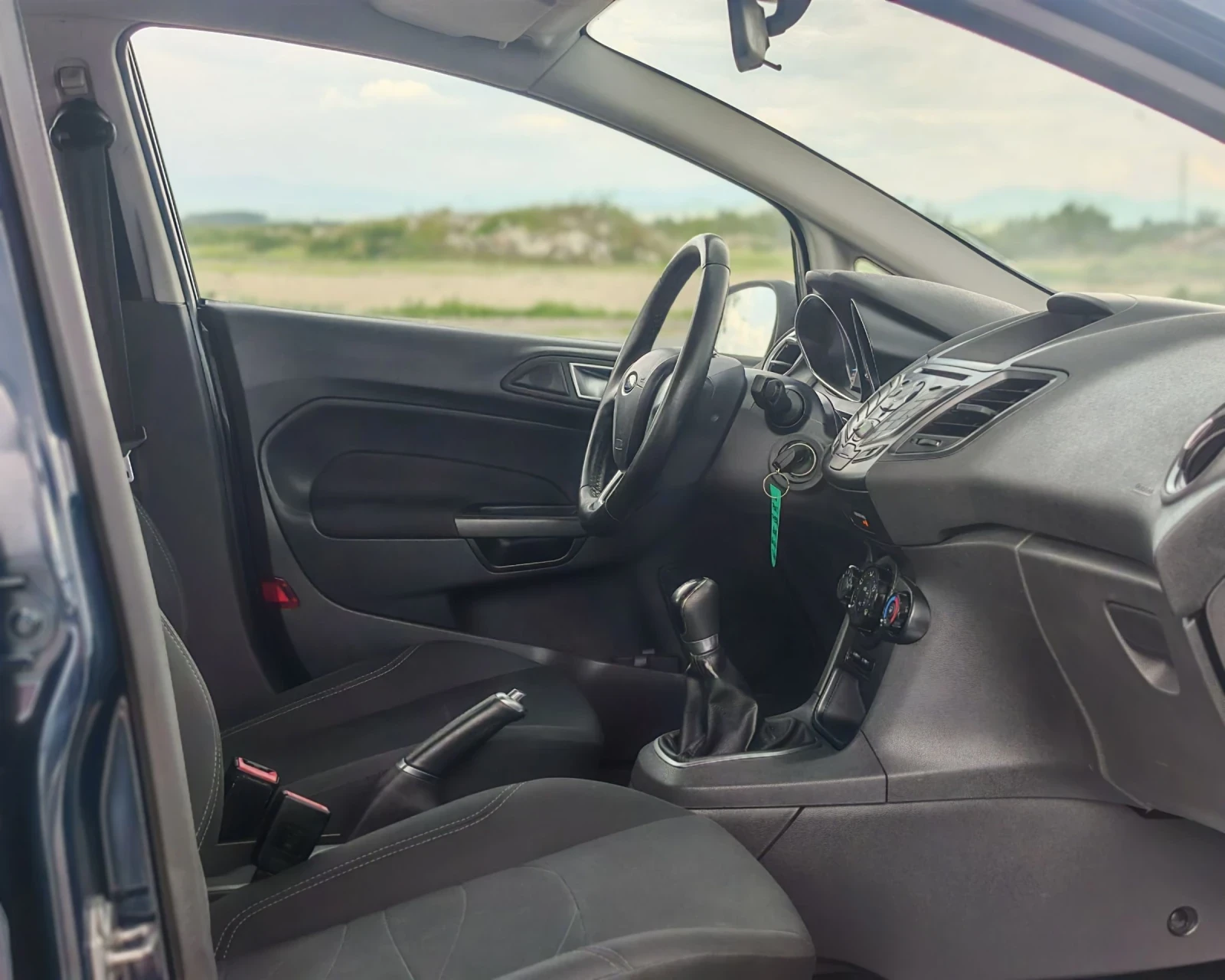 Ford Fiesta 1.4 97 К.С. ГАЗ БЕНЗИН! , снимка 10 - Автомобили и джипове - 54635069