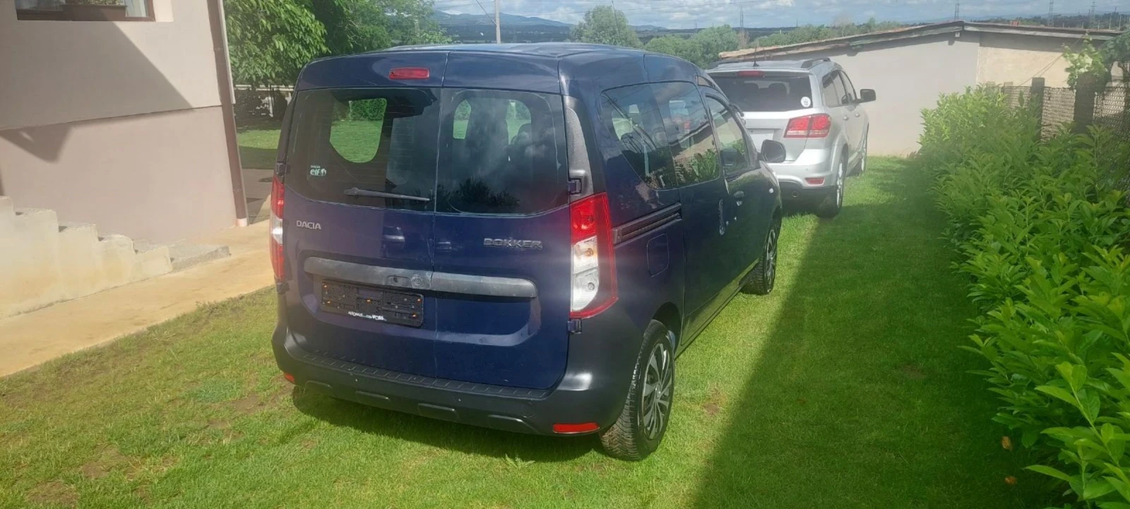 Dacia Dokker 1.6-102  кс, снимка 4 - Автомобили и джипове - 54781153