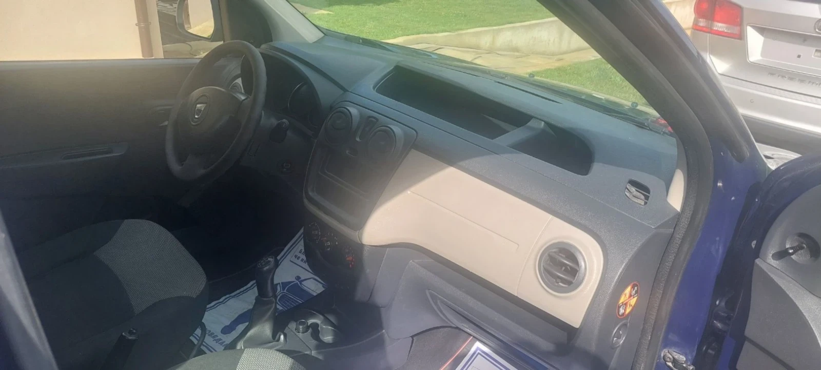 Dacia Dokker 1.6-102  кс, снимка 15 - Автомобили и джипове - 54781153