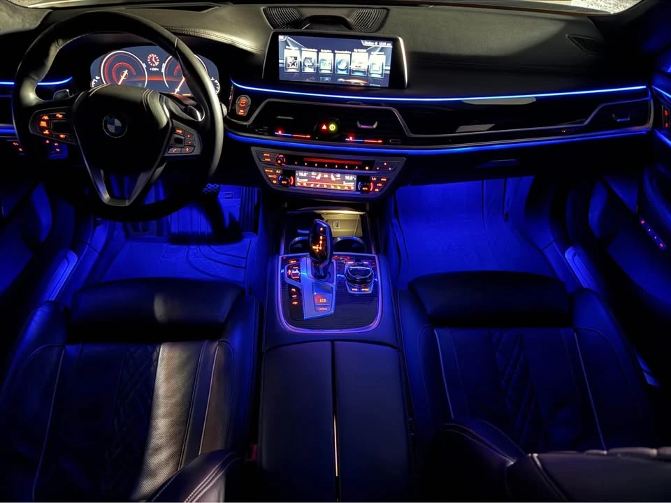 BMW 750 * xDrive* АВТОКРЕДИТ БЕЗ ПЪРВОНАЧАЛНА ВНОСКА* , снимка 15 - Автомобили и джипове - 55151490