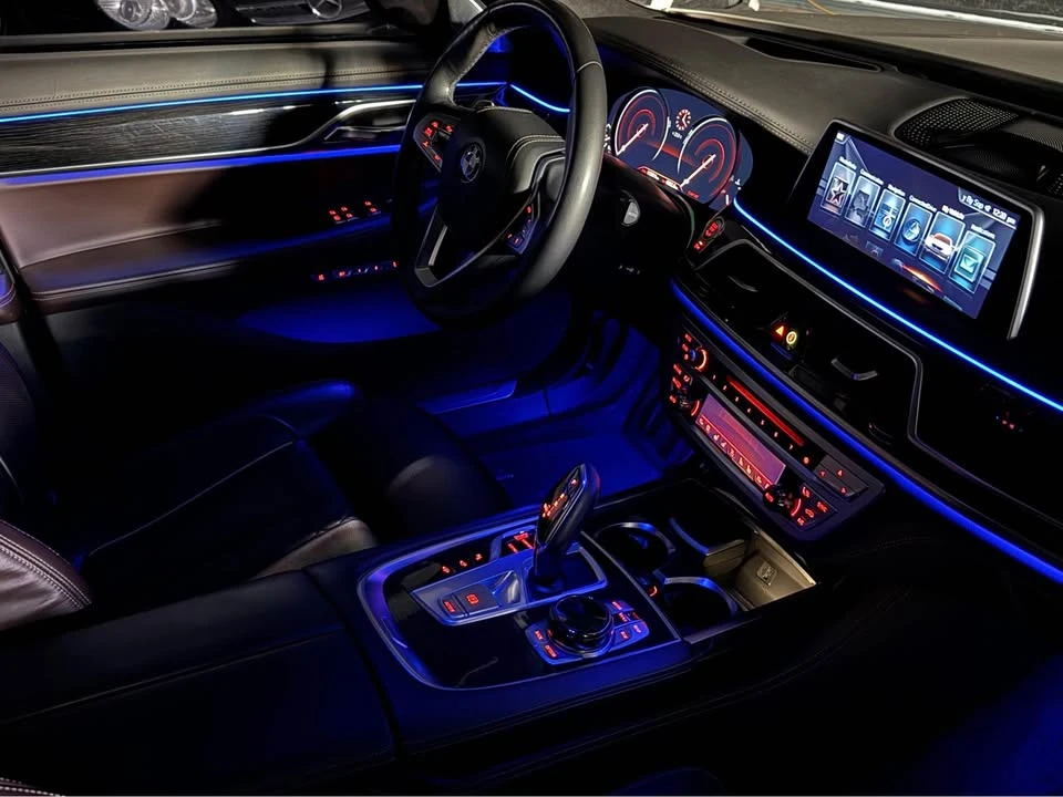 BMW 750 * xDrive* АВТОКРЕДИТ БЕЗ ПЪРВОНАЧАЛНА ВНОСКА* , снимка 7 - Автомобили и джипове - 55151490