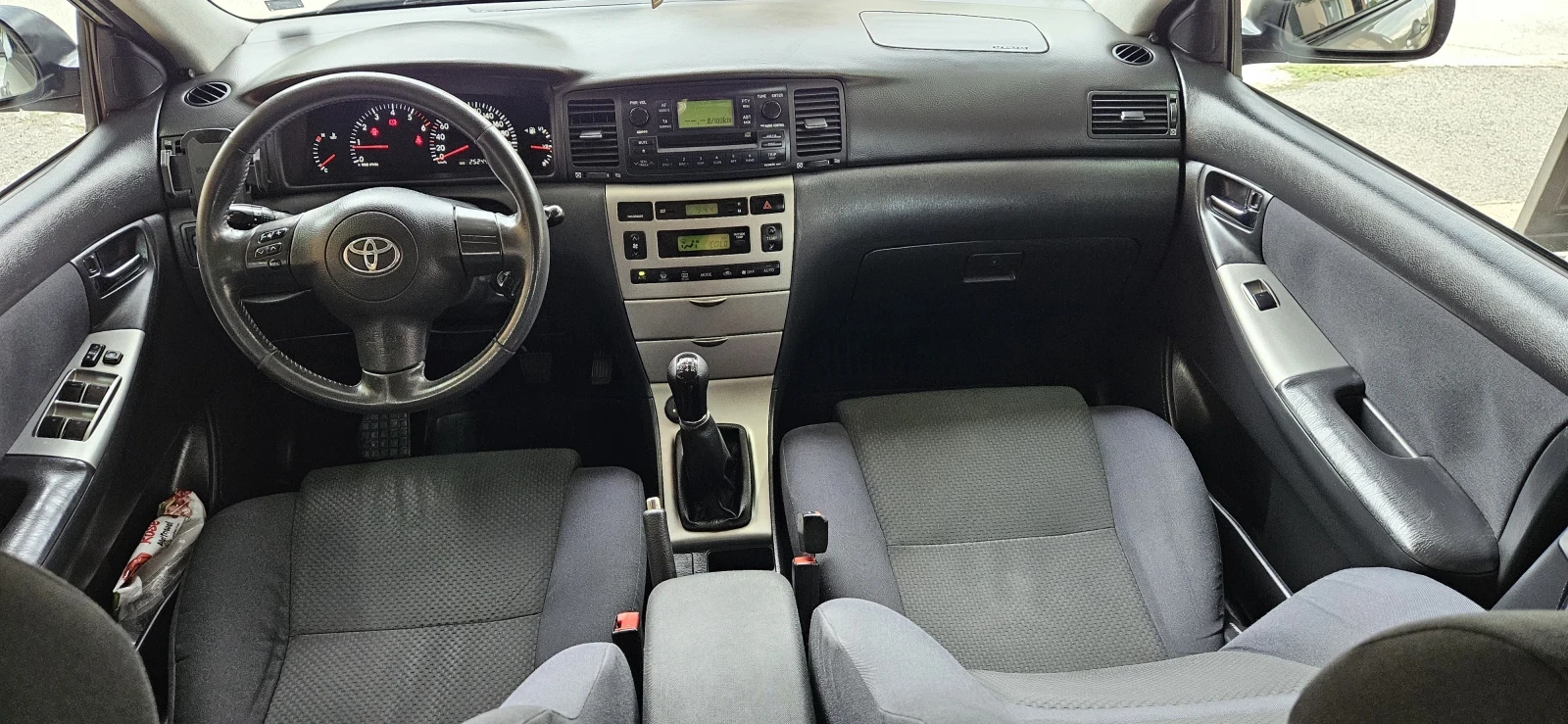 Toyota Corolla * 2.0* D4D* ТОП ОФЕРТА !, снимка 13 - Автомобили и джипове - 55270711