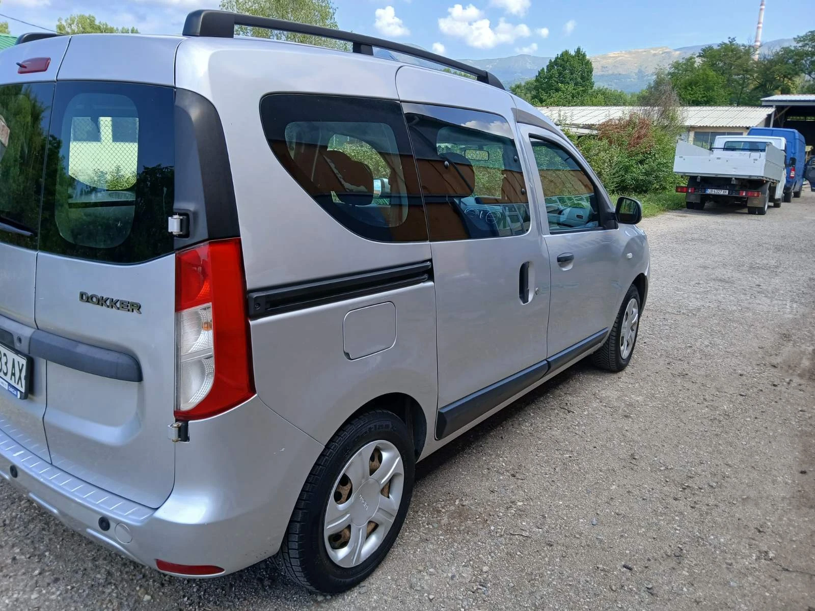 Dacia Dokker, снимка 5 - Автомобили и джипове - 55310962