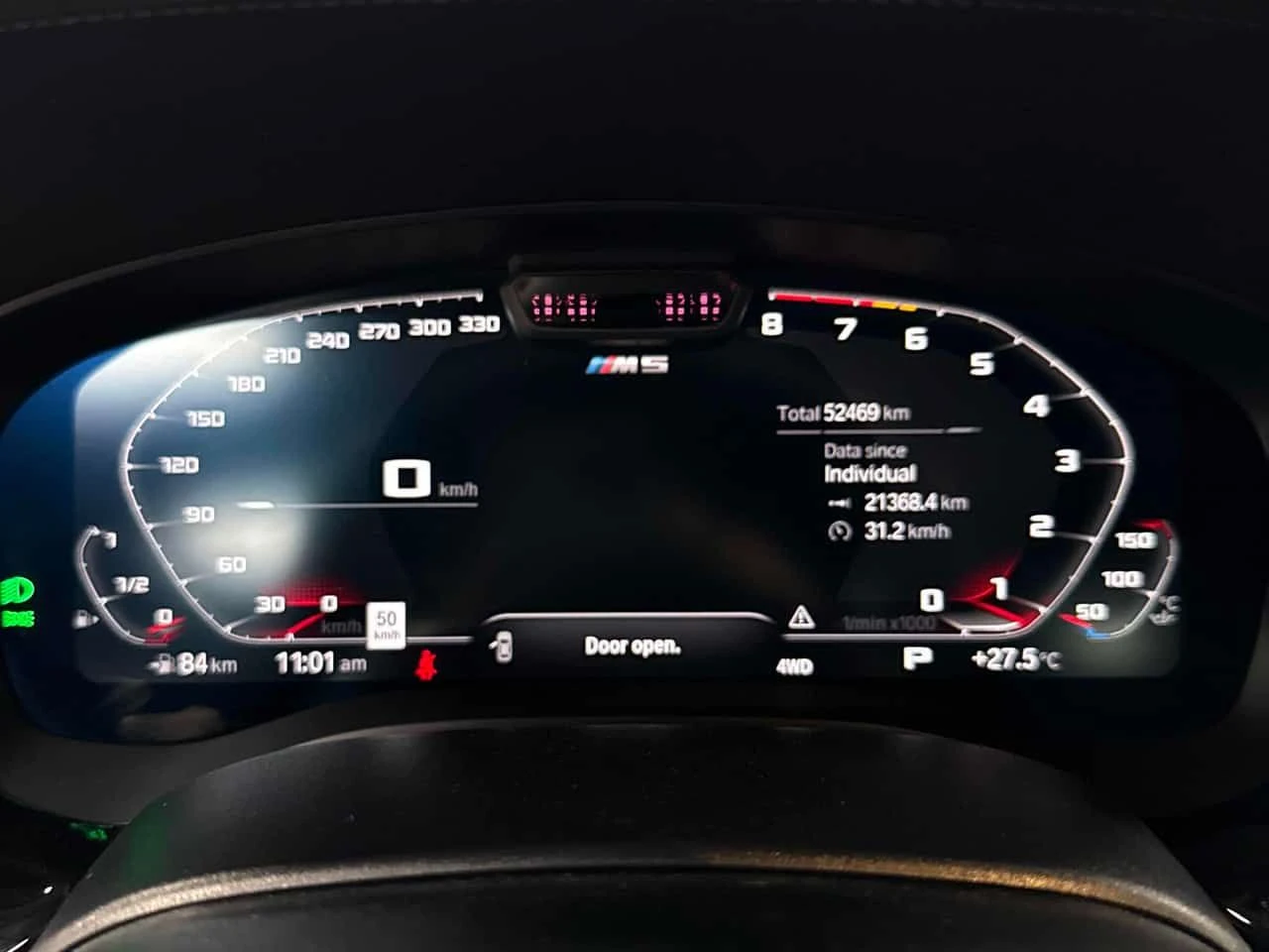 BMW M5 Competition xDrive | CARFAX | АВТОКРЕДИТ , снимка 8 - Автомобили и джипове - 55500407