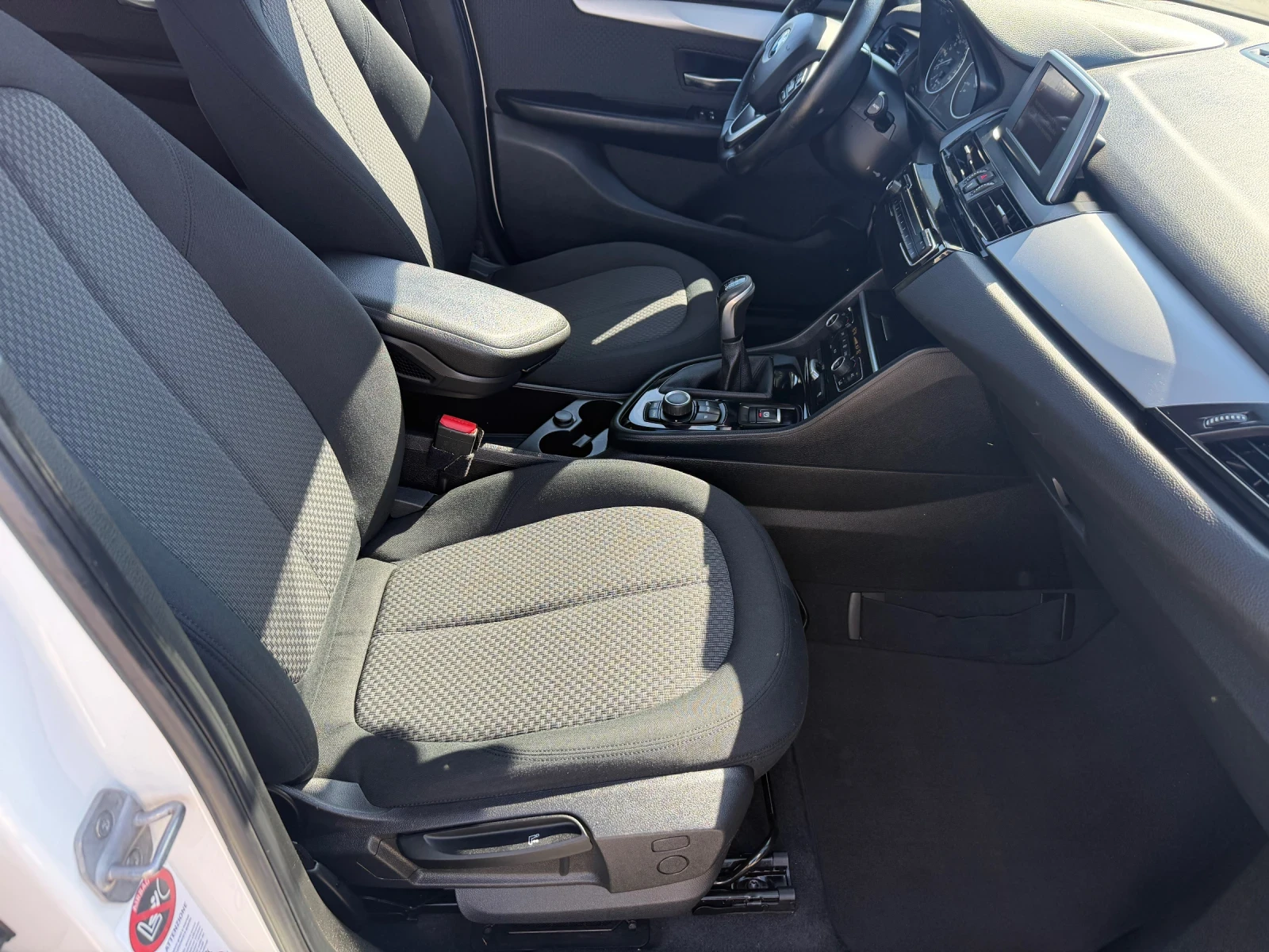 BMW 2 Active Tourer 216 D(KATO НОВА), снимка 12 - Автомобили и джипове - 56008068