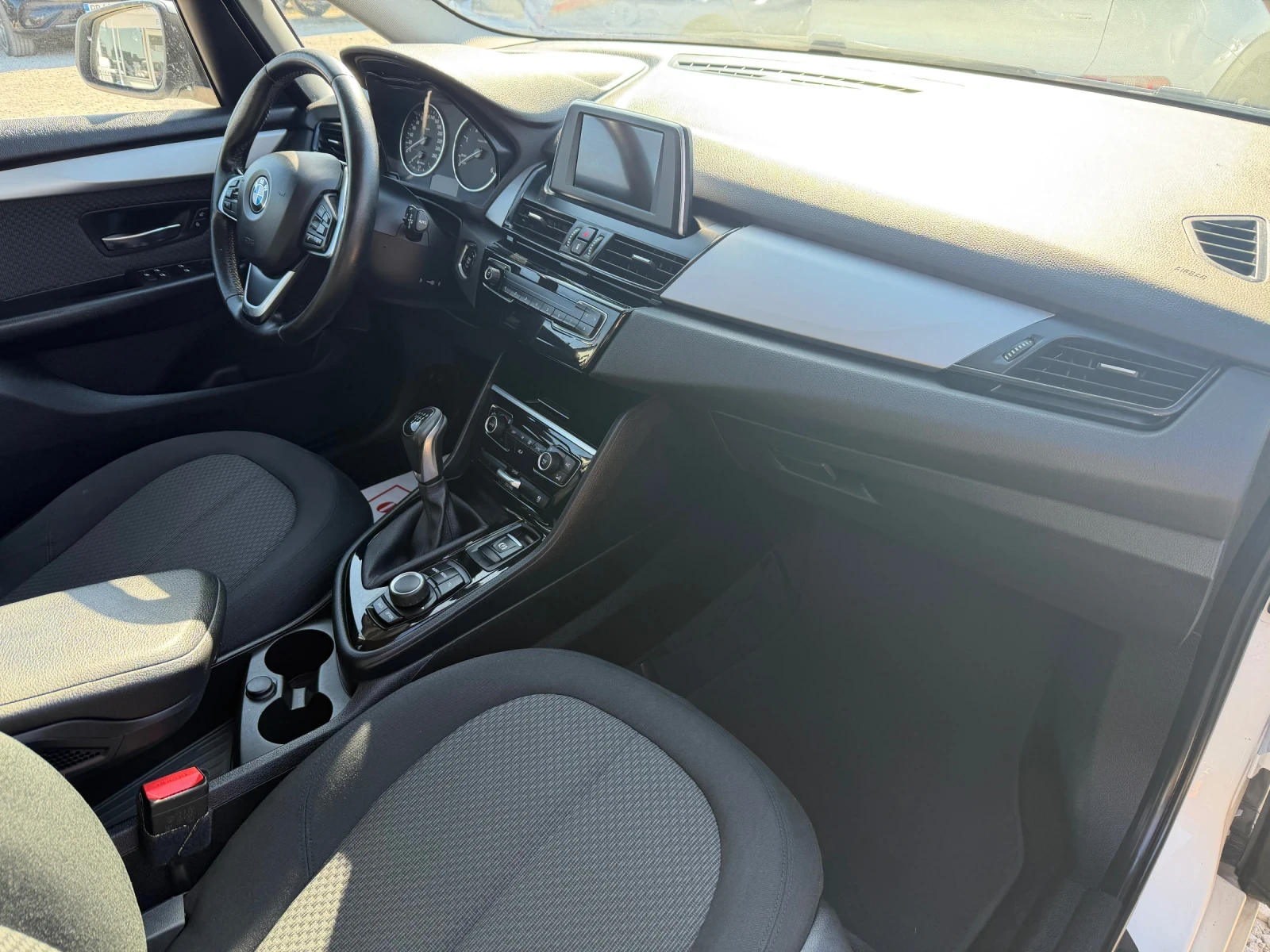 BMW 2 Active Tourer 216 D(KATO НОВА), снимка 11 - Автомобили и джипове - 56008068