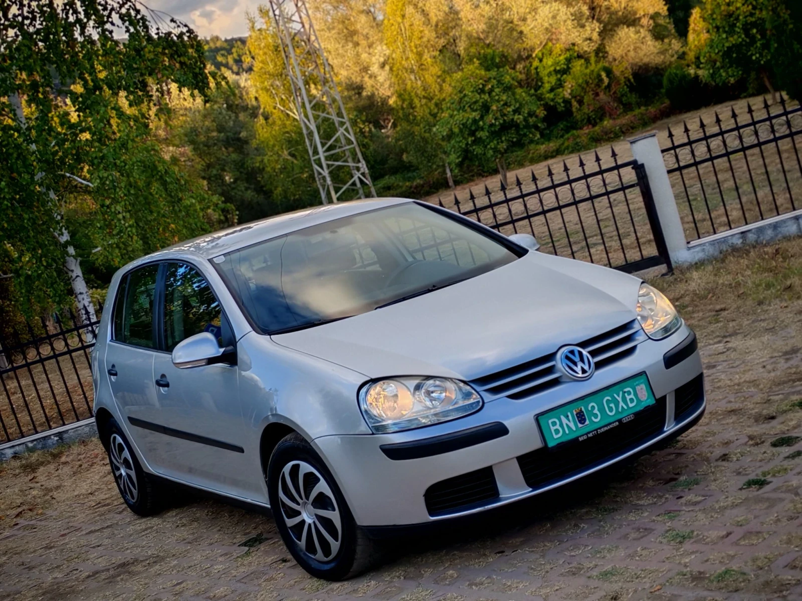 VW Golf 1.9TDI(90)* КЛИМАТРОНИК* НОВ ВНОС* , снимка 9 - Автомобили и джипове - 56184271