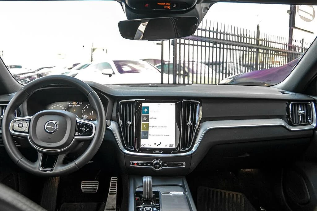 Volvo S60 B5 R-Design AWD/Harman Kardon/360/CRUISE CTRL/PANO, снимка 13 - Автомобили и джипове - 56202853