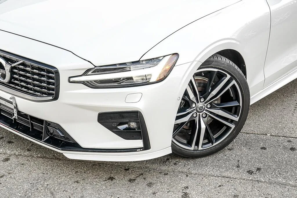Volvo S60 B5 R-Design AWD/Harman Kardon/360/CRUISE CTRL/PANO, снимка 2 - Автомобили и джипове - 56202853
