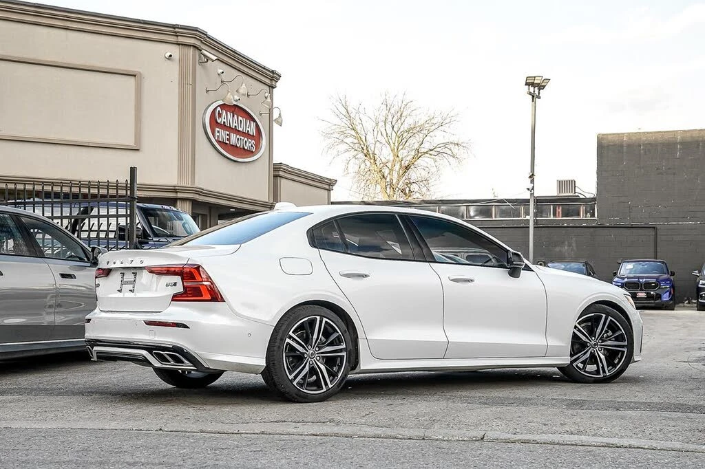 Volvo S60 B5 R-Design AWD/Harman Kardon/360/CRUISE CTRL/PANO, снимка 8 - Автомобили и джипове - 56202853