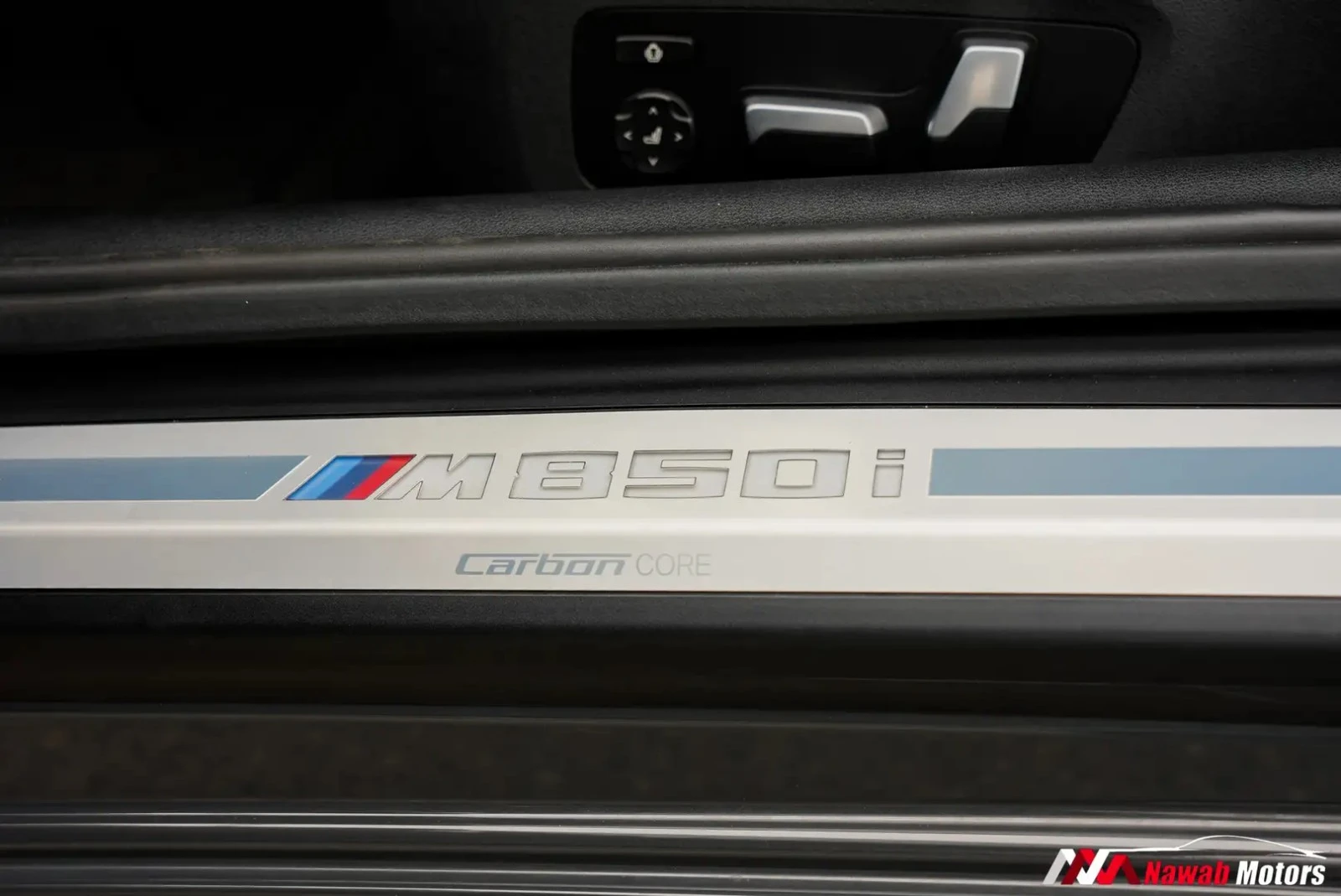 BMW 850 М* LASER* HARMAN* SWAROVSKI* КРАЙНА ЦЕНА, снимка 17 - Автомобили и джипове - 56239076