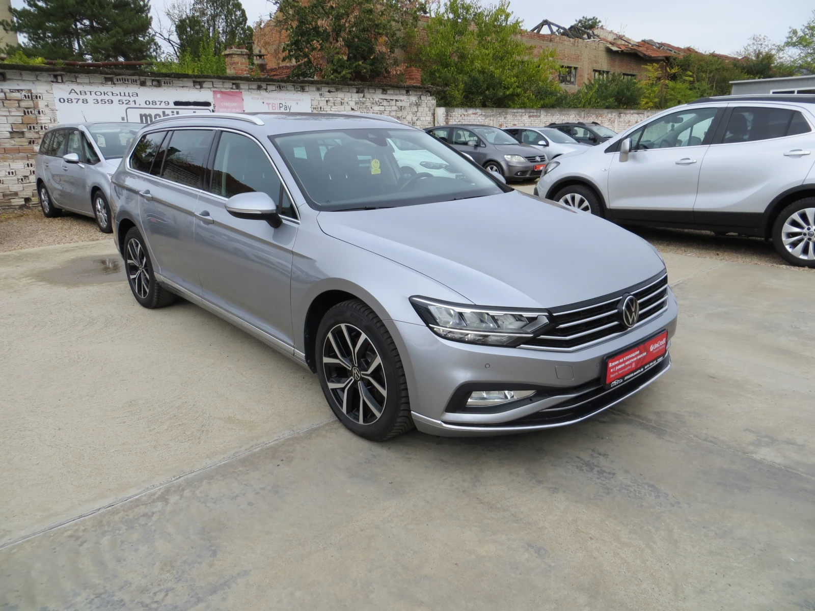 VW Passat 2.0TD-SCR-EVO-EXECUTIVE-DIGITAL COCKPIT, снимка 2 - Автомобили и джипове - 56680069