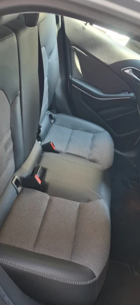 Mercedes-Benz GLA 200 2.2 136 Топ  4matic, снимка 11