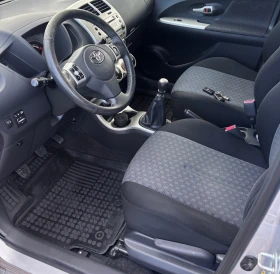 Toyota Urban Cruiser 1.3i - 8999 лв. / 4601.12 € - 72630884 10