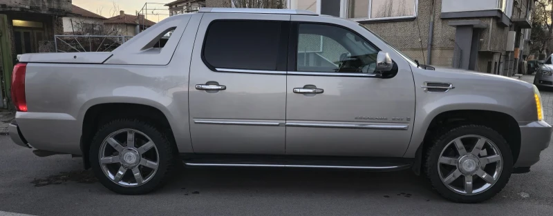 Cadillac Escalade EXT 6.2 4x4 LPG, снимка 7 - Автомобили и джипове - 47543672