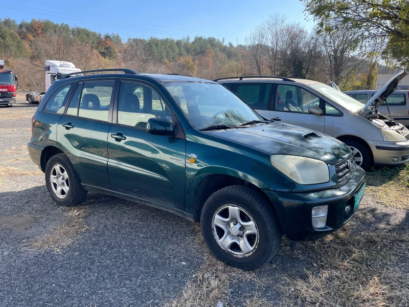 Toyota Rav4 2.0 d4d  продава се цяла, снимка 2 - Автомобили и джипове - 47992348