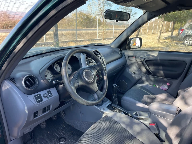 Toyota Rav4 2.0 d4d  продава се цяла, снимка 3 - Автомобили и джипове - 47992348