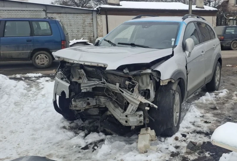 Chevrolet Captiva, снимка 1 - Автомобили и джипове - 49217946